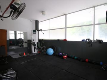 Venta de Departamento 3 ambientes con Cochera P. B.  Pilar
