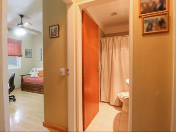 Venta de Departamento 3 ambientes con Cochera P. B.  Pilar