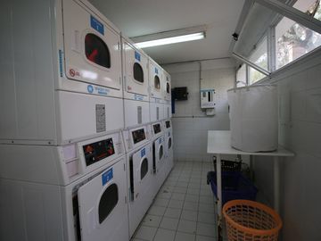 Venta de Departamento 3 ambientes con Cochera P. B.  Pilar