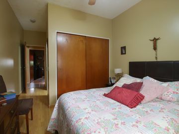 Venta de Departamento 3 ambientes con Cochera P. B.  Pilar