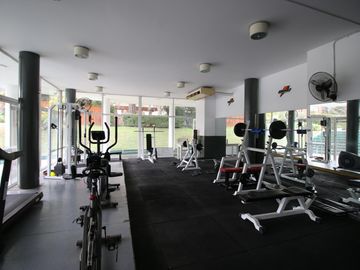 Venta de Departamento 3 ambientes con Cochera P. B.  Pilar