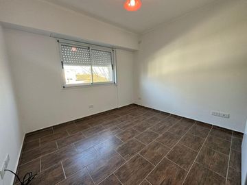 Departamento de dos dormitorios en alquiler La Plata - Tolosa