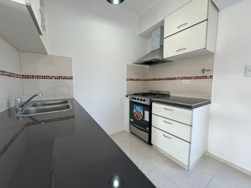 Departamento de dos dormitorios en alquiler La Plata - Tolosa