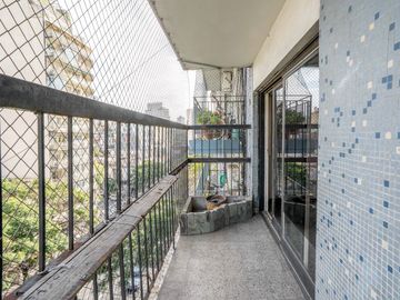 Venta de Departamento en Villa Crespo 5 Amb y Dependencia