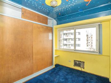 Venta de Departamento en Villa Crespo 5 Amb y Dependencia