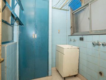 Venta de Departamento en Villa Crespo 5 Amb y Dependencia