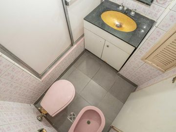Venta de Departamento en Villa Crespo 5 Amb y Dependencia
