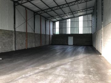 Depósito en venta - 1 Baño - Pilar