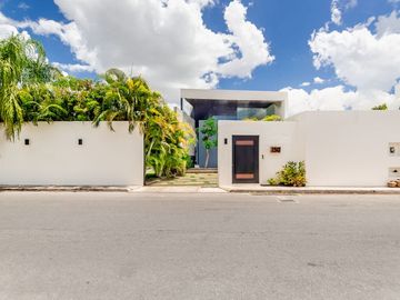 Casa en venta con paneles solares en Montes de Ame