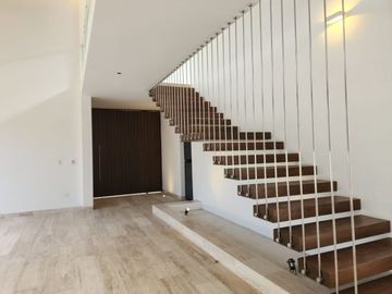 Casa en venta con páneles solares en el Yucatán Country Club