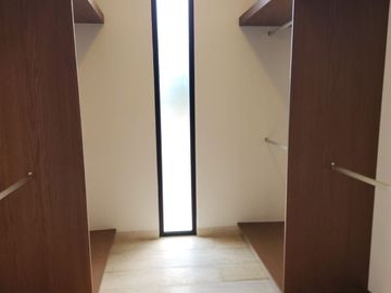 Casa en venta con páneles solares en el Yucatán Country Club