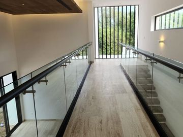 Casa en venta con páneles solares en el Yucatán Country Club