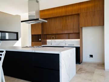 Casa en venta en el Yucatán Country Club