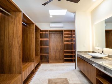 Casa en venta en el Yucatán Country Club