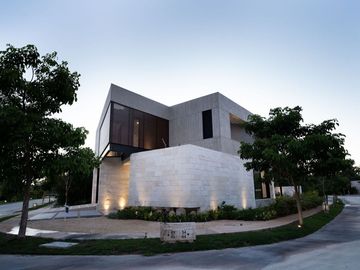 Casa en venta en el Yucatán Country Club