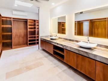 Casa en venta en el Yucatán Country Club