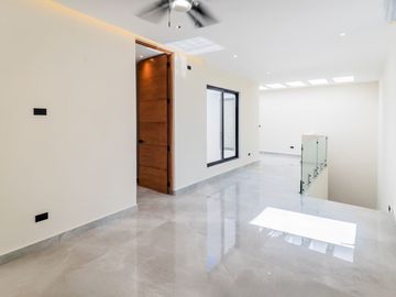 Casa en venta con paneles solares en el Yucatán Country Club