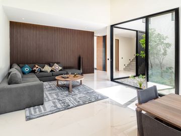 Casa en venta con paneles solares en el Yucatán Country Club