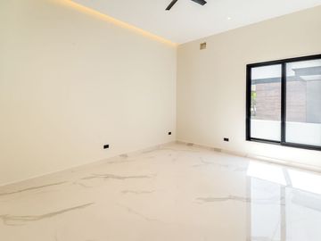 Casa en venta con paneles solares en el Yucatán Country Club