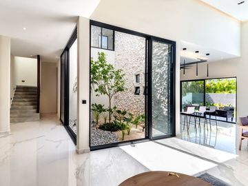 Casa en venta con paneles solares en el Yucatán Country Club
