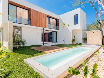 Casa en venta en Privada Kutz en el Yucatán Country Club