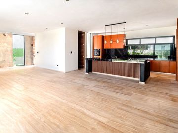Casa en venta en Privada Kutz en el Yucatán Country Club