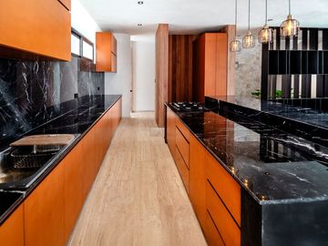 Casa en venta en Privada Kutz en el Yucatán Country Club