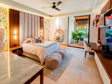 Casa en venta frente a un lago en  campo de golf