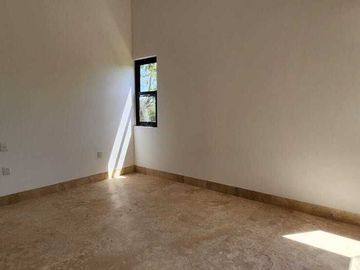 Preventa de casa frente al lago Kanha en en Yucatán Country Club