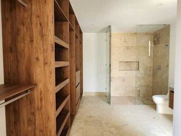 Preventa de casa frente al lago Kanha en en Yucatán Country Club