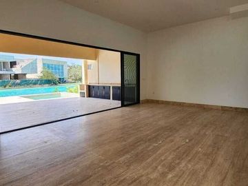 Preventa de casa frente al lago Kanha en en Yucatán Country Club