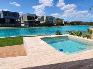 Preventa de casa frente al lago Kanha en en Yucatán Country Club