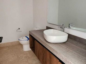 Preventa de casa frente al lago Kanha en en Yucatán Country Club
