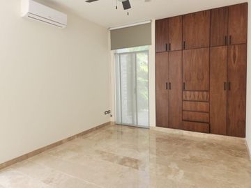 Casa en venta o renta en el Yucatan Country Club