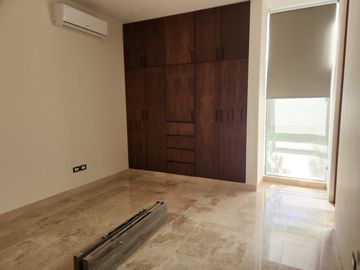 Casa en venta o renta en el Yucatan Country Club