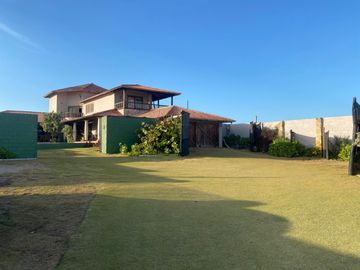 Casa Punta Roca