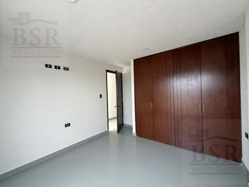 Casa nueva en Venta a pie de calle, en la colonia Ocho cedros, Toluca.