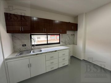Casa nueva en Venta a pie de calle, en la colonia Ocho cedros, Toluca.