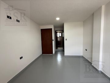 Casa nueva en Venta a pie de calle, en la colonia Ocho cedros, Toluca.