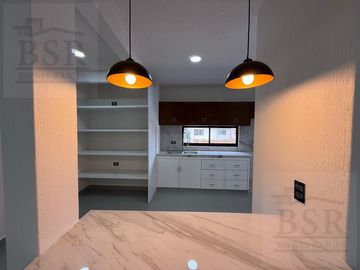 Casa nueva en Venta a pie de calle, en la colonia Ocho cedros, Toluca.