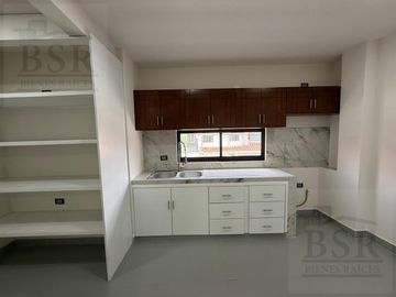 Casa nueva en Venta a pie de calle, en la colonia Ocho cedros, Toluca.