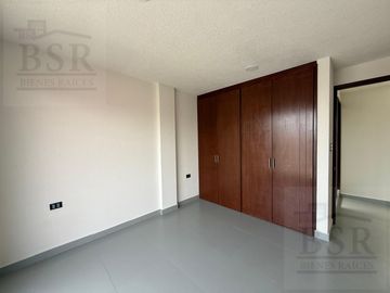 Casa nueva en Venta a pie de calle, en la colonia Ocho cedros, Toluca.