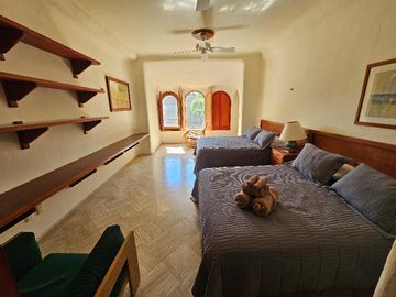 Casa con Muelle en Venta, Pok ta pok Zona Hotelera en Cancún