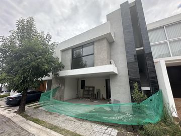 Casa en  VENTA en Cascatta, Lomas de Angelopolis Puebla.
