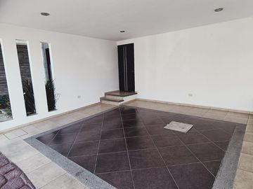 Santa Fe II CASA en VENTA, cerca de Sierra Nogal, Soberba, Punta del Este, Bosques del Pedregal