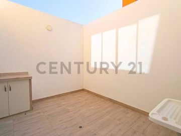 SE VENDE CASA EN ESTRENO EN TACNA