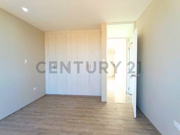 SE VENDE CASA EN ESTRENO EN TACNA