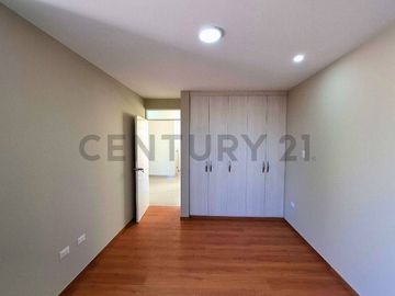 SE VENDE CASA EN ESTRENO EN TACNA