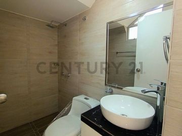 SE VENDE CASA EN ESTRENO EN TACNA