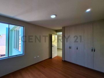 SE VENDE CASA EN ESTRENO EN TACNA